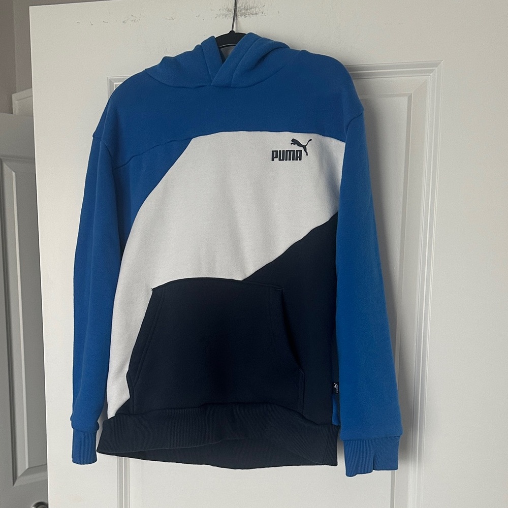📌3 for $20📌Puma Tri-Color Hoodie in Blue, White, and Black size M 10/12
